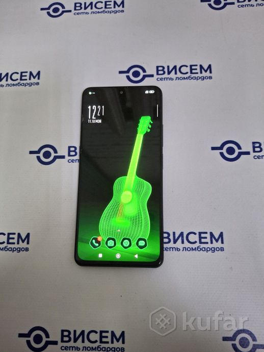 Смартфон POCO F3