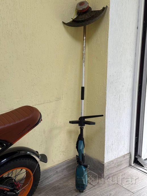 Триммер Makita UR3502