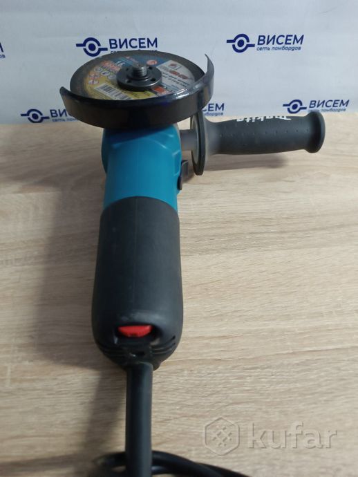 Угловая шлифмашина Makita 9558 HB