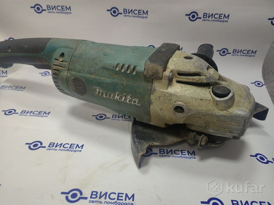 Угловая шлифмашина Makita GA9020