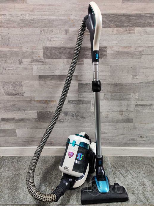 Пылесос Polaris PVC 1834 Silent
