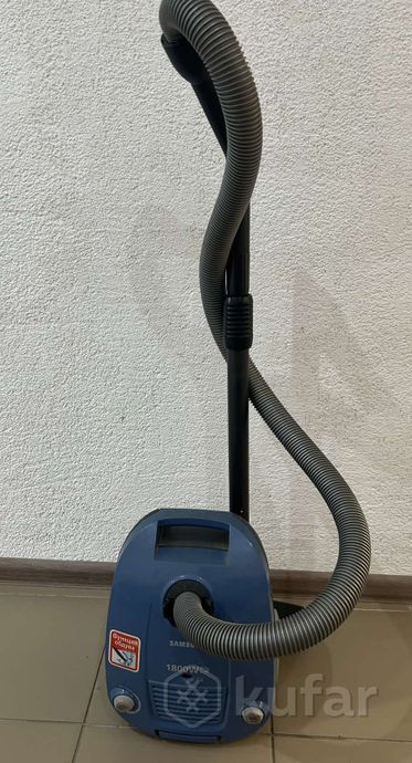 Пылесос Samsung VCC4180V39
