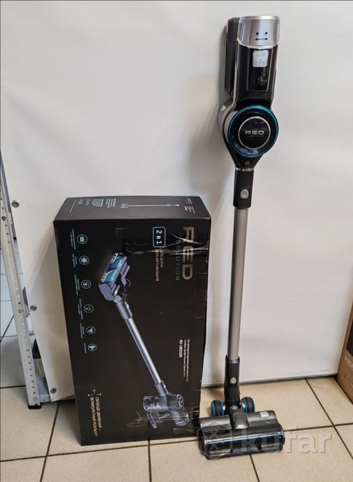 Пылесос RED Solution RV-UR3100