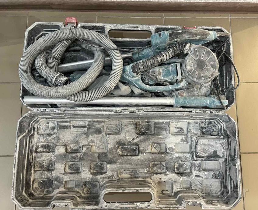 Шлифовальная машина Makita