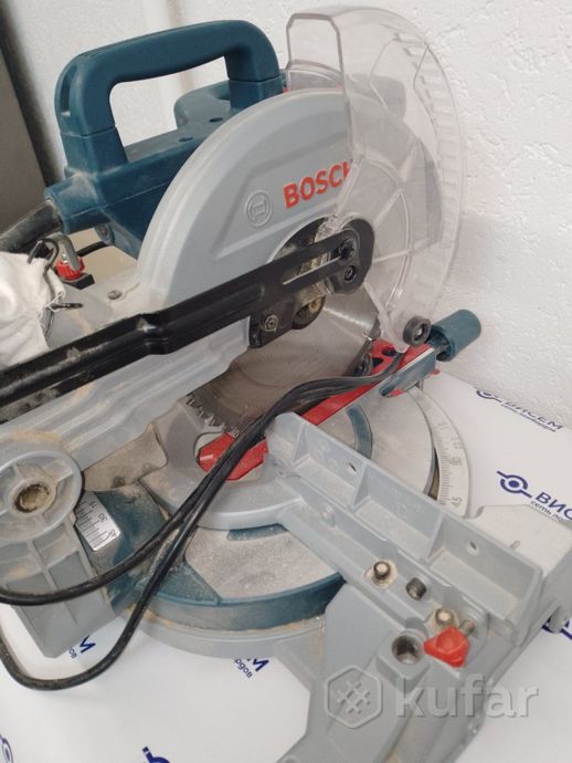 Торцовочная пила Bosch GCM 216 Professional