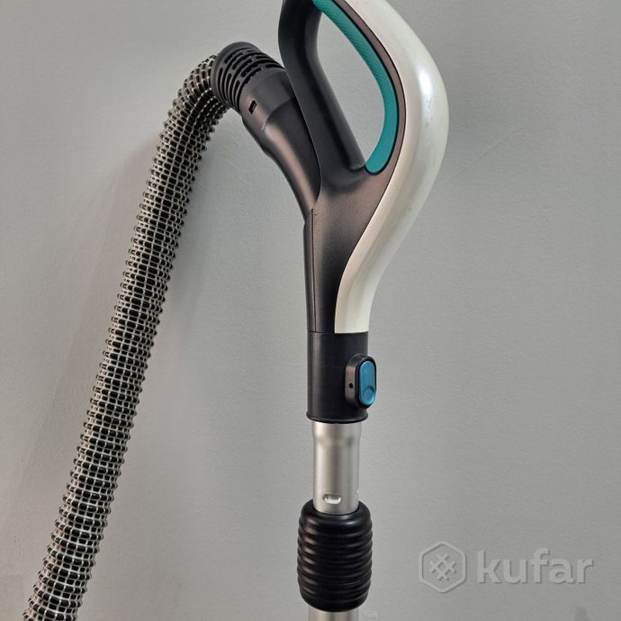 Пылесос Polaris PVC 1834 Silent