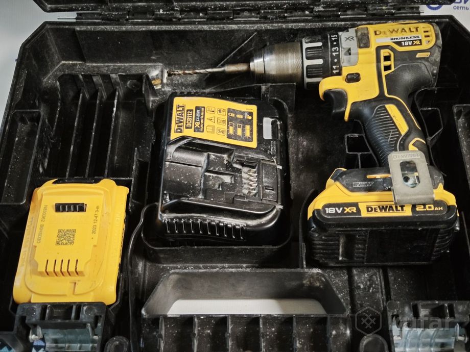 Дрель-шуруповерт DeWalt DCD791D2