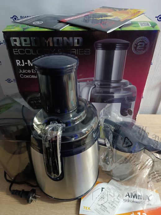 Соковыжималка Redmond (Редмонд) RJ-M906