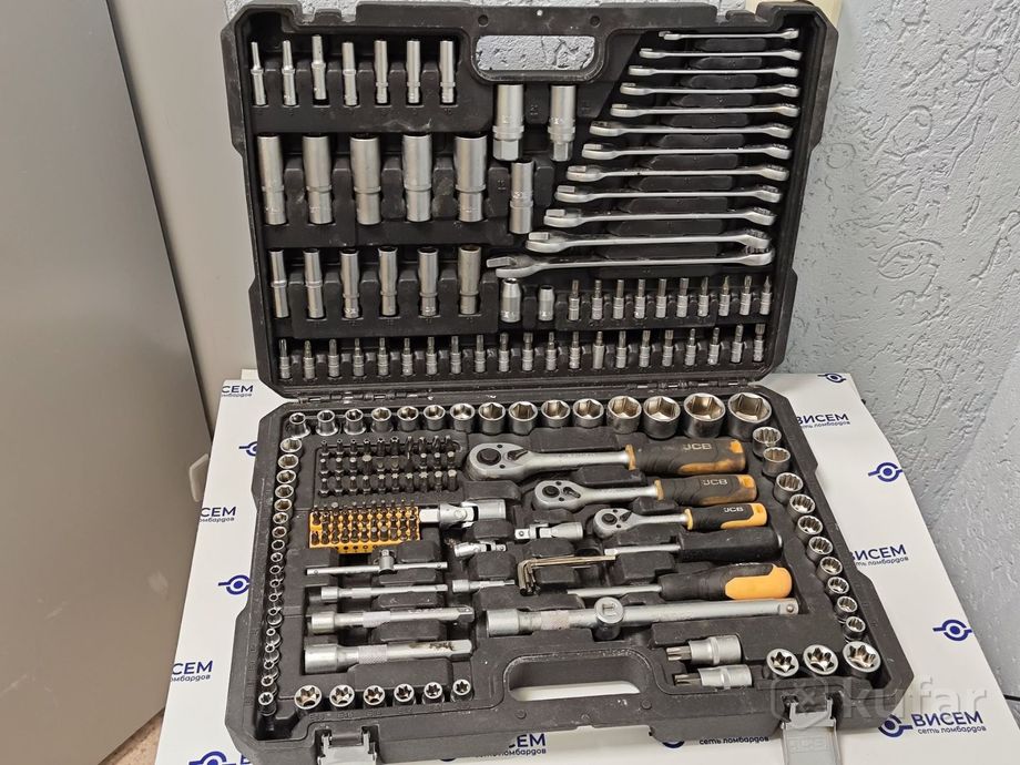 Универсальный набор инструментов JCB 42182-5 (218 предметов)