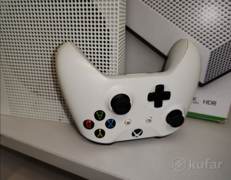 Игровая приставка Microsoft Xbox One X 1 Tb