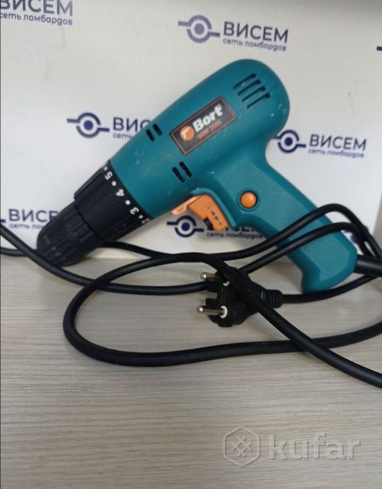 Шуруповерт Bort BSM-250X