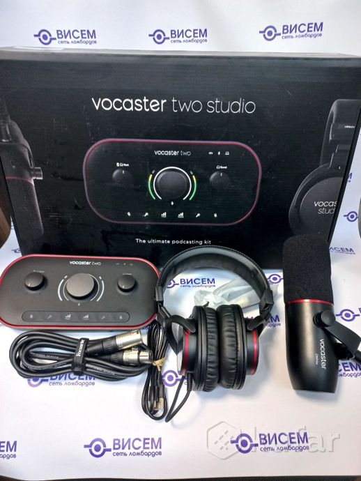 Студийный комплект Focusrite Vocaster Two Studio