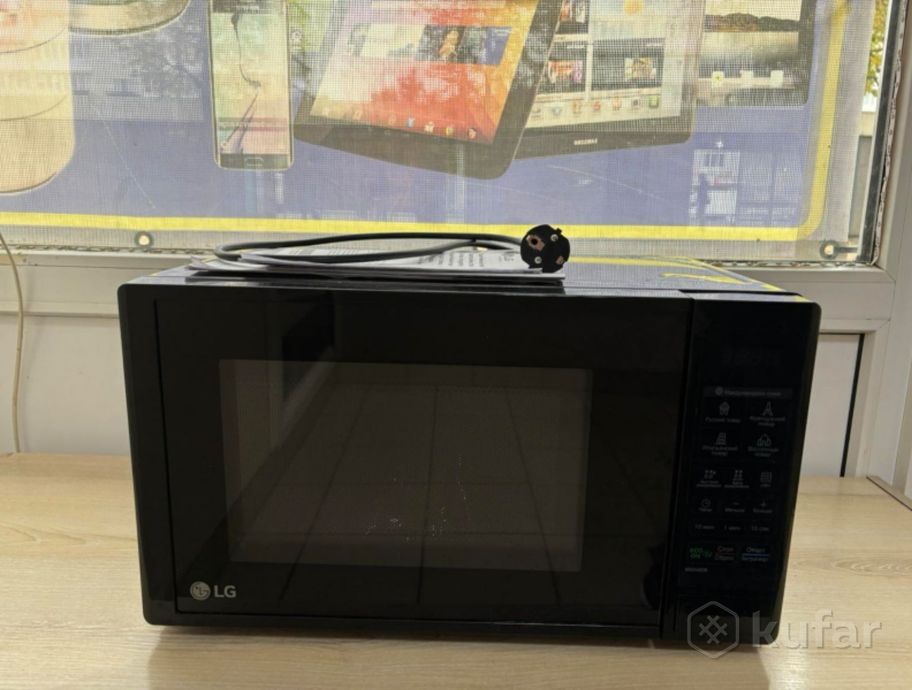 Микроволновая печь LG MS2042DB