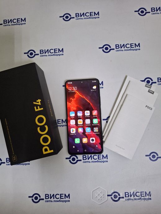 Смартфон POCO F4