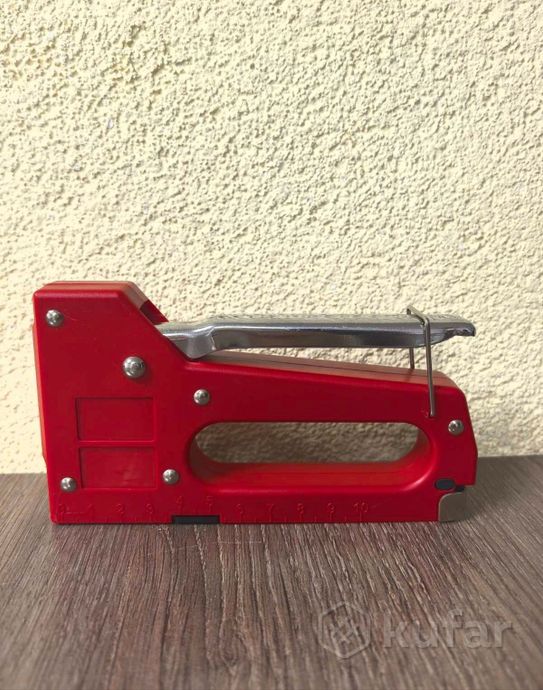 Степлер строительный