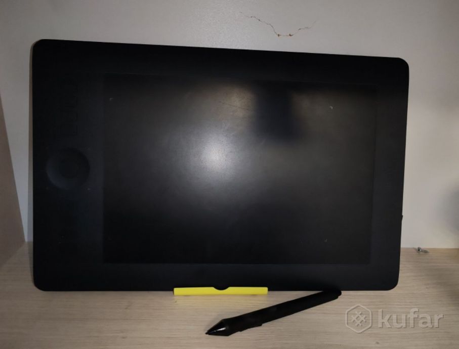 Графический планшет Wacom Intuos Pro Medium PTH-651
