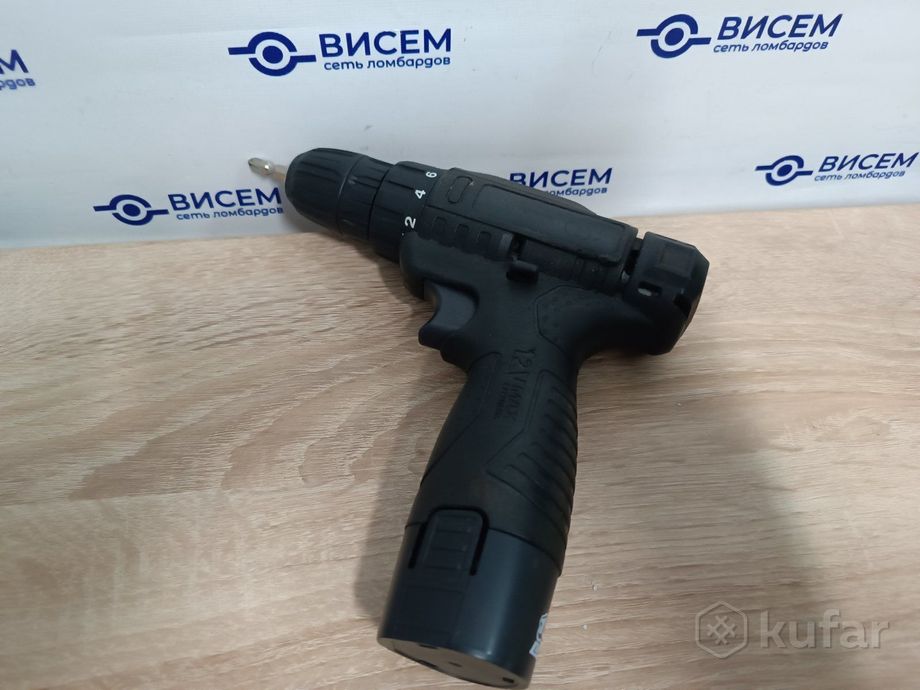 Шуруповерт без названия